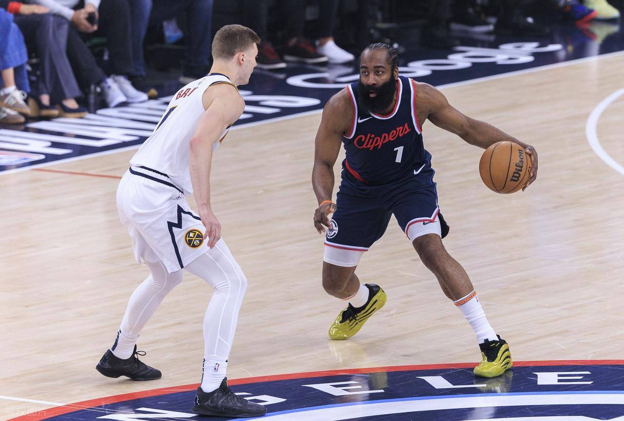 包含澳大利亚男篮强势尼日利亚男篮，哈登高光表现的词条