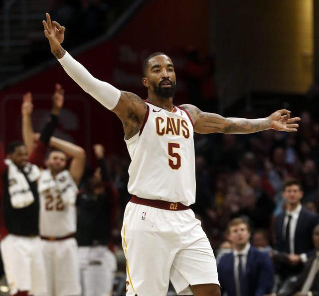 公牛逆转湖人B队，布拉德利打破历史纪录