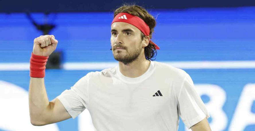 法国网球队鏖战英国网球队,西西帕斯完成帽子戏法 法国网球队鏖战英国网球队,西西帕斯完成帽子戏法