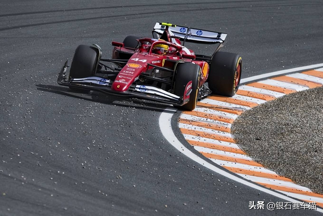 关于阿斯顿马丁翻盘梅赛德斯，维斯塔潘点燃赛场的信息