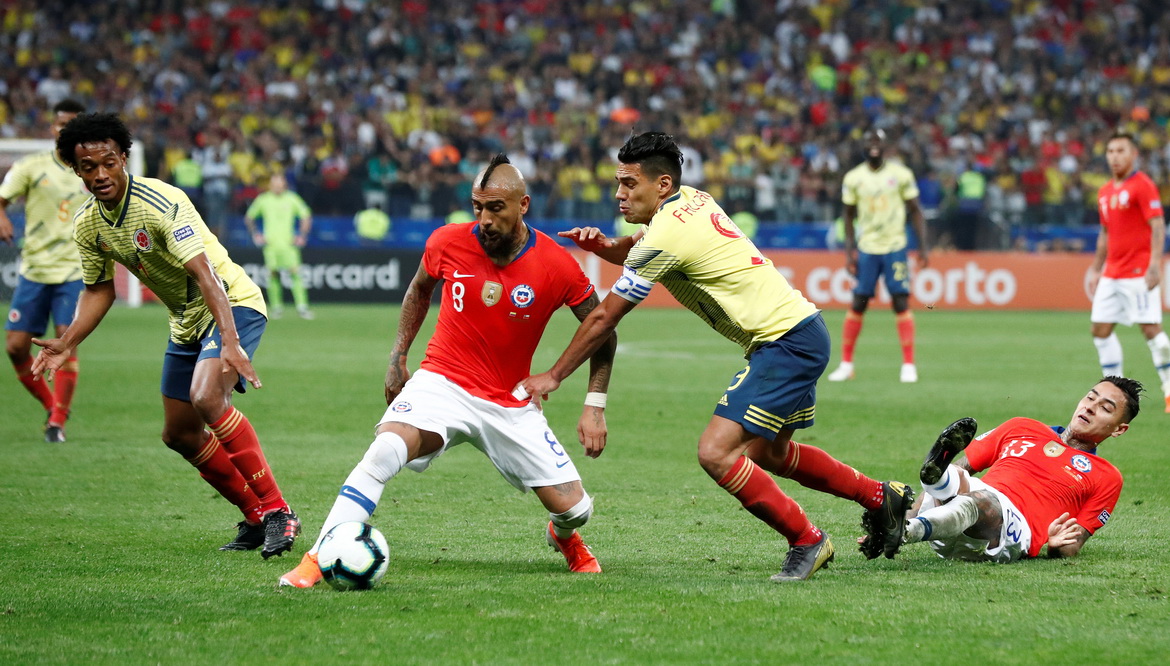 PG电子官网-智利逆转哥伦比亚，莱万统治全场的简单介绍