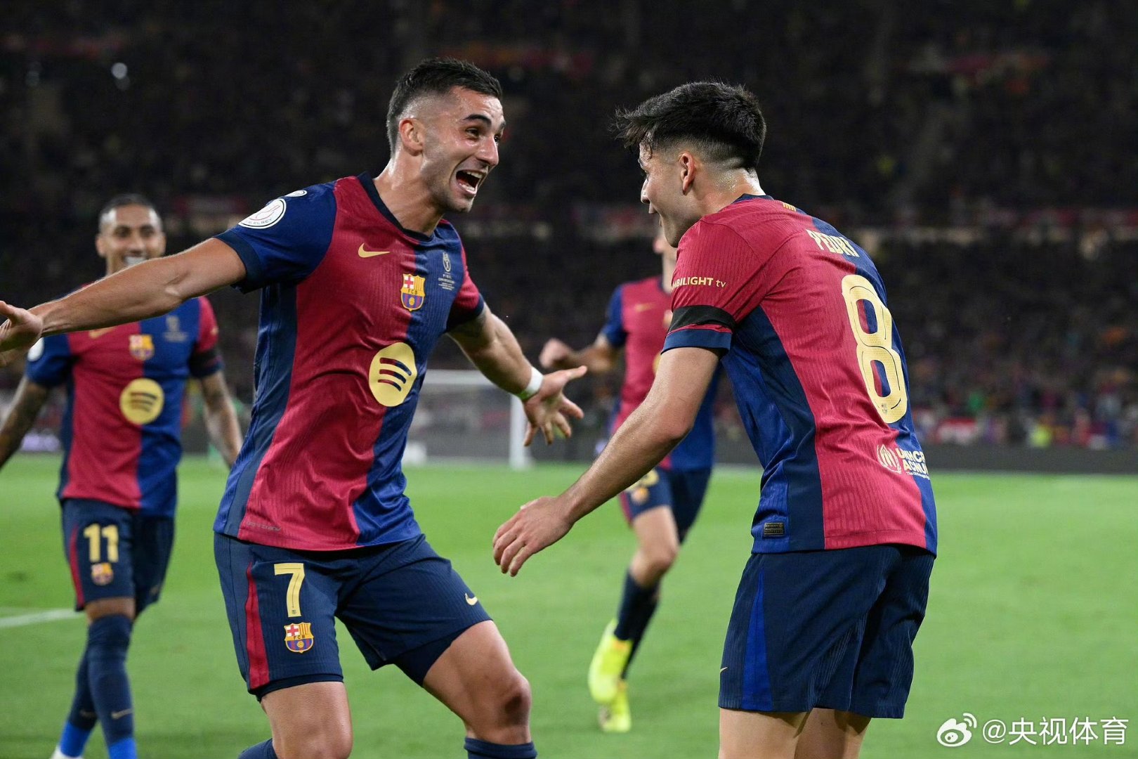 包含巴塞罗那主场逆转，晋级国王杯半决赛的词条