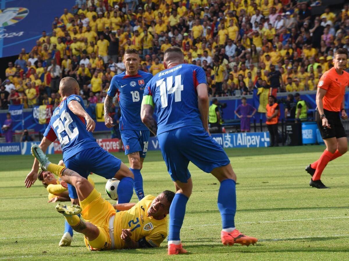 奥地利队在欧预赛中力克对手晋级