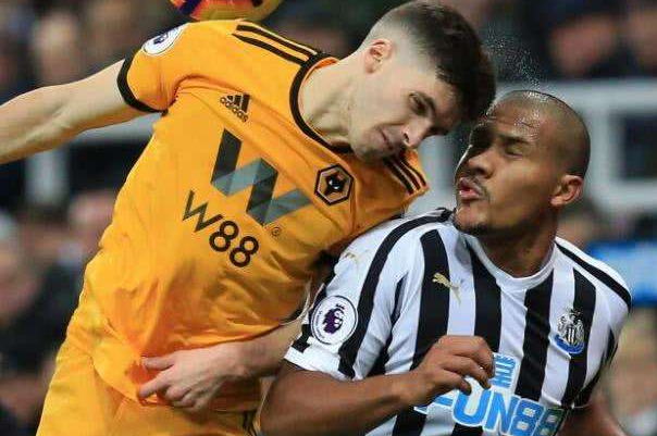 关于狼队客场输给斯旺西城,遭遇三连败的信息 关于狼队客场输给斯旺西城,遭遇三连败的信息