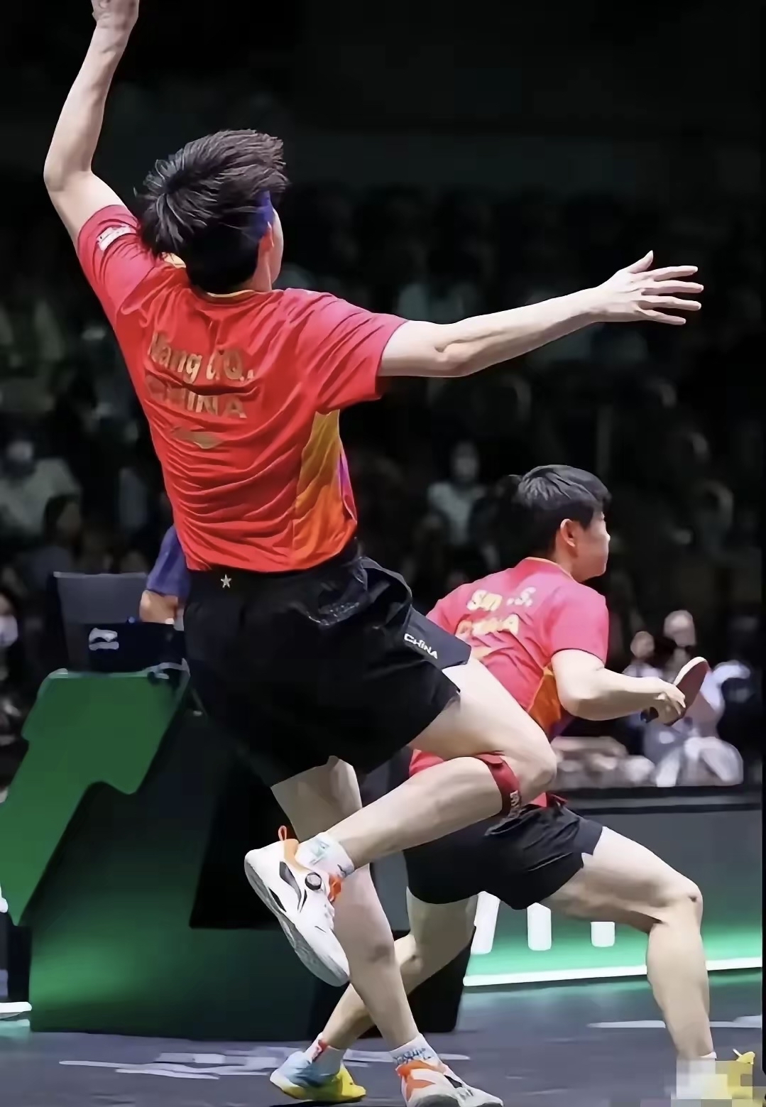 PG SOFT游戏-赛场上球员身姿矫健，运球过程流畅自如