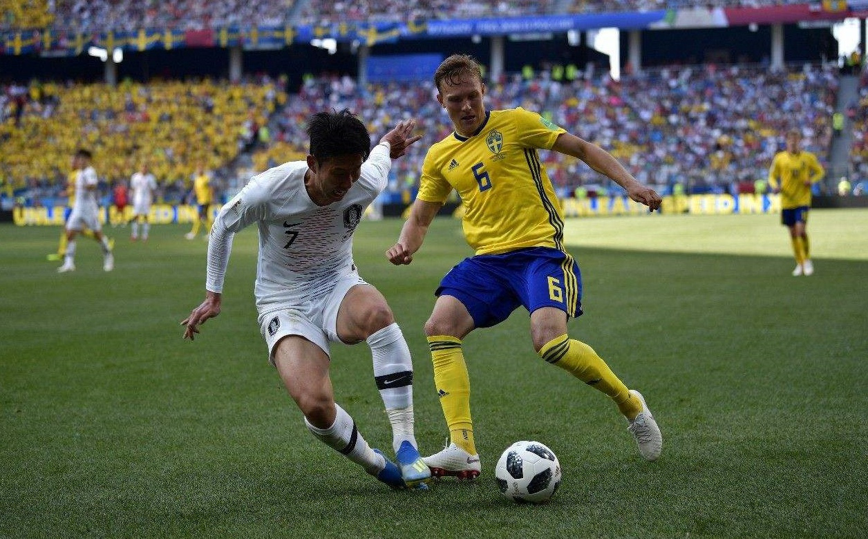 关于瑞典与挪威在欧预赛中对决，以比握手言和的信息