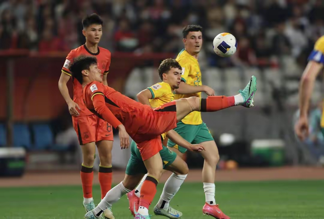 球队实力横扫，胜负在一线之间