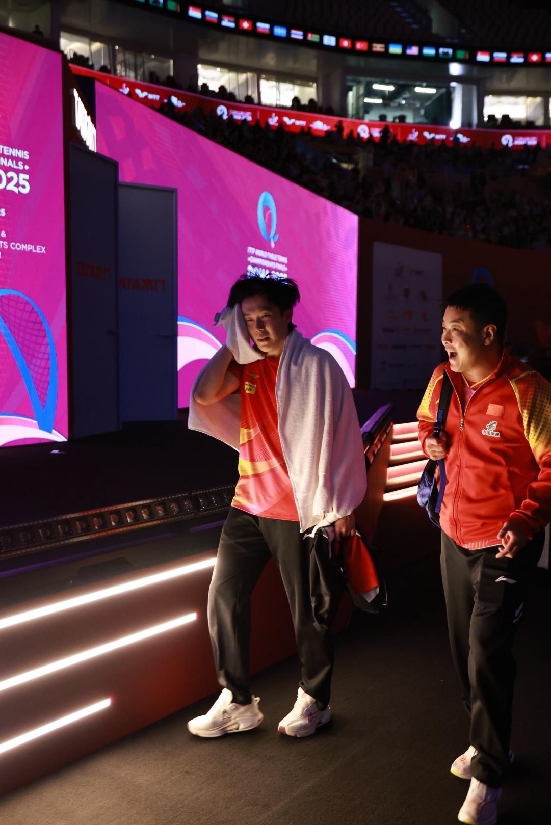 英国乒乓球队完胜波兰乒乓球队，王皓关键制胜的简单介绍