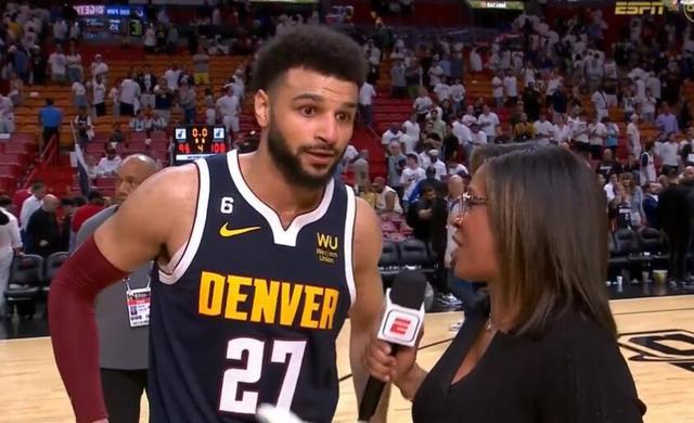 日本网球队鏖战美国网球队，穆雷爆发神勇的简单介绍