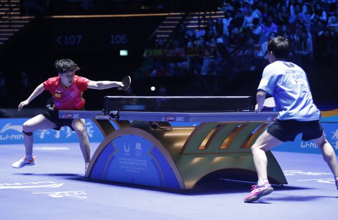 葡萄牙队力克英格兰队，马龙刷新纪录