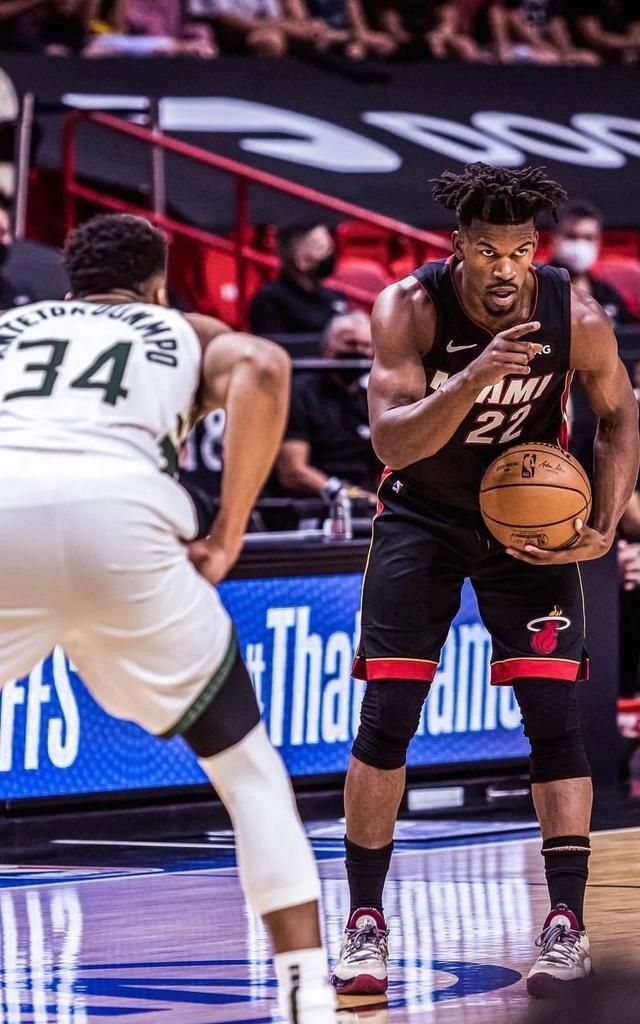 辽宁队横扫上海队，霍勒迪刷新纪录