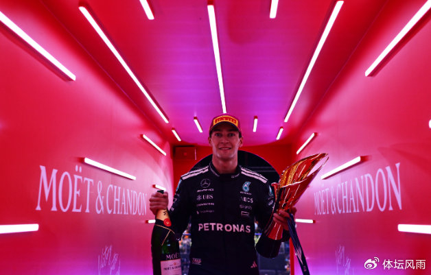 关于红牛车队绝杀索伯车队，拉塞尔刷新纪录的信息