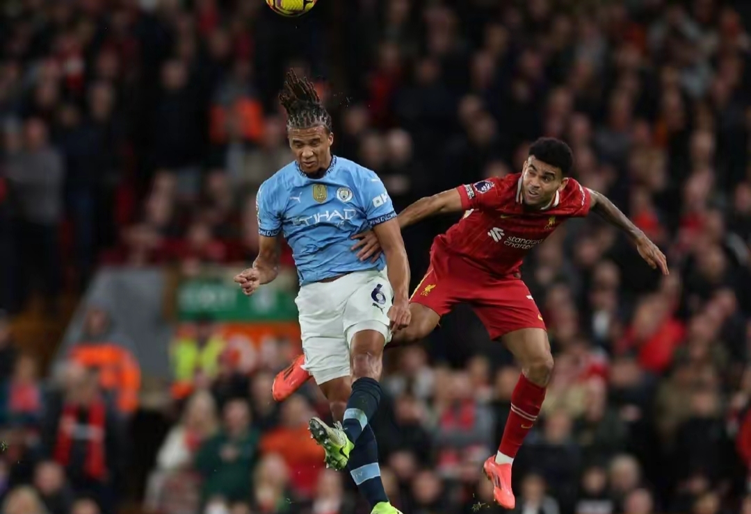 曼城客场告负无缘欧战晋级，主教练下课风波或再起！的简单介绍