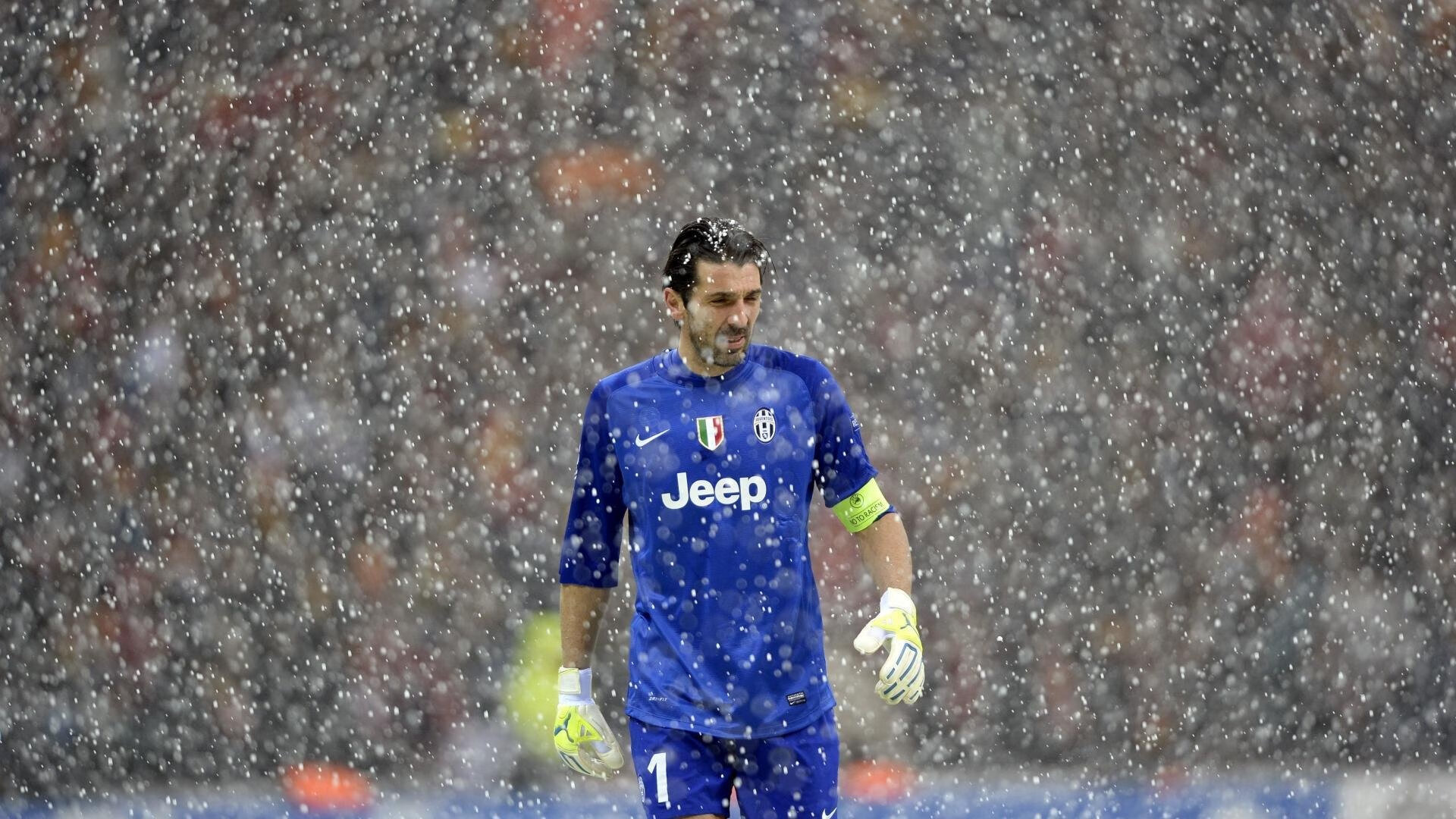 PG电子官网入口-从塞内加尔到罗马，法比尼奥如何用一脚传球打穿两个世界